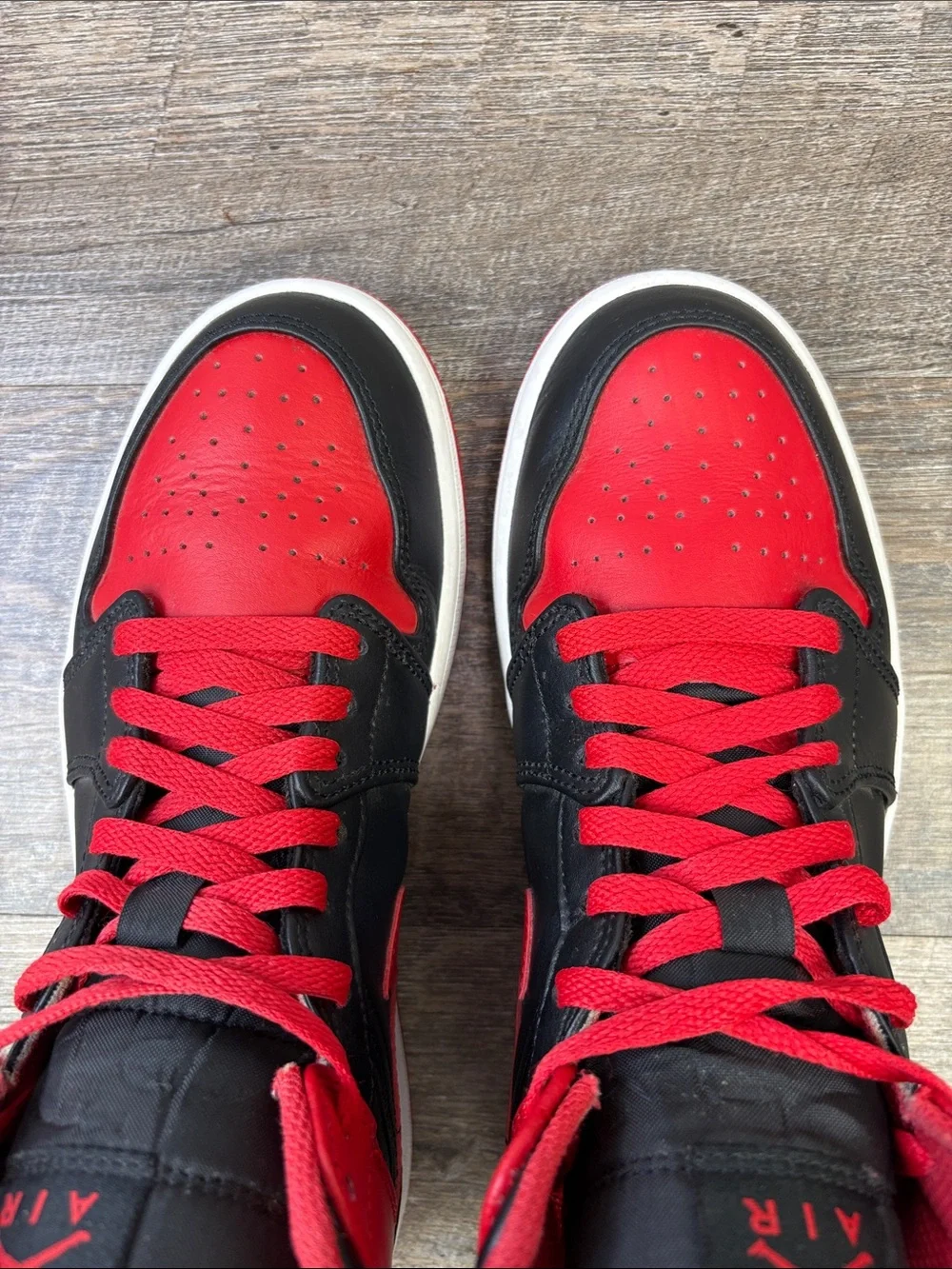Nike Air Jordan 1 Mid “Alternate Bred” Black Red Sneakers Men’s Size 7.5